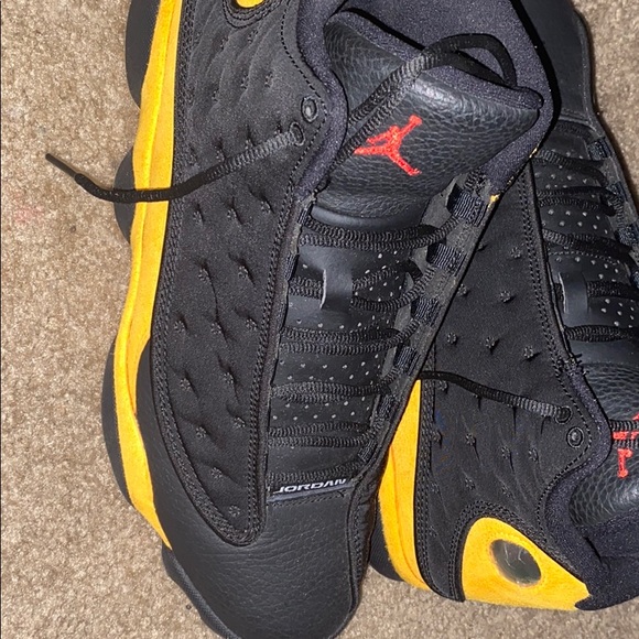 Shoes - Picture 3 of 4